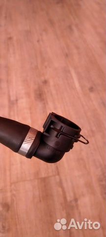 Патрубок на отопитель салона audi A6 C6