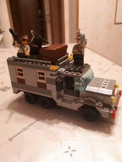 Военный автомобиль