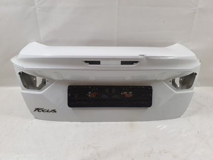 Крышка багажника Ford Focus 3