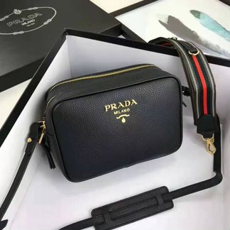 Сумка Prada клатч Прада с двумя молниями черный