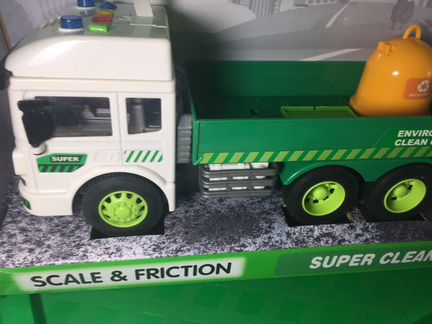 Машинка грузовик инерционный, звук,свет