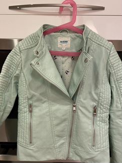 Куртка косуха фирмы Акула 152 рост