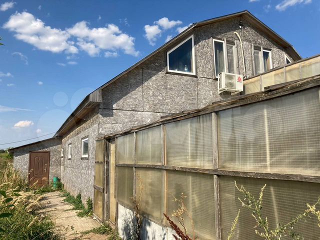 Дом 320 м² на участке 3 га