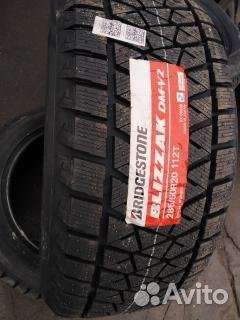 Bridgestone Blizzak DM-V2 285/50 R20