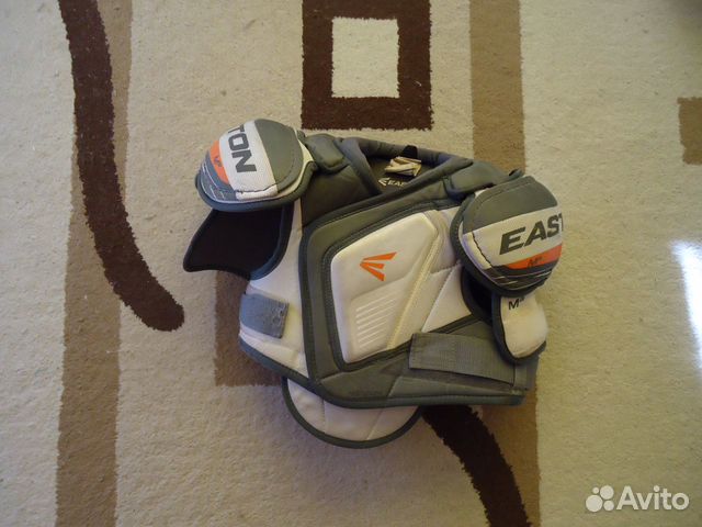 Хоккейный нагрудник