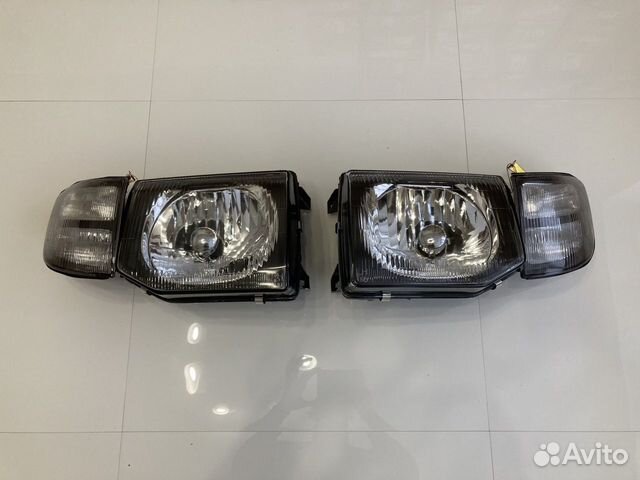 Фара (комплект) Mitsubishi Pajero 2 (1997-1999)
