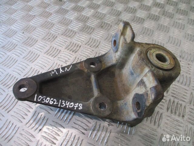 Кронштейн крепления передней рессоры задний MAN 81