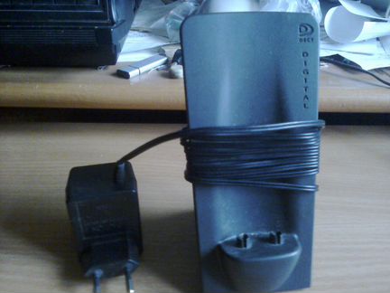 Базовый блок радиотелефона 