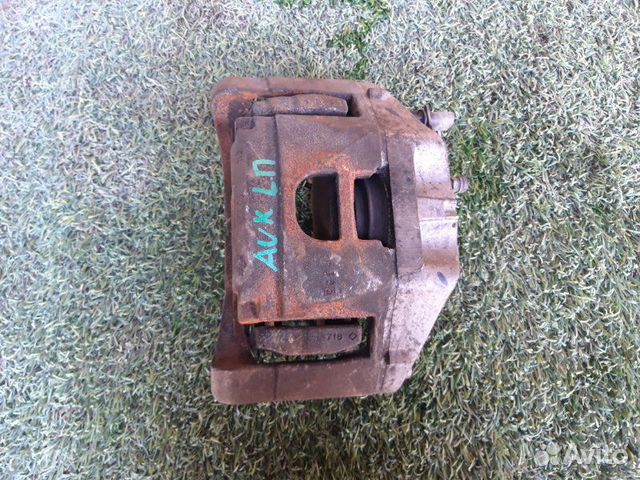 Суппорт тормозной передний левый Audi A6 C6 3.2