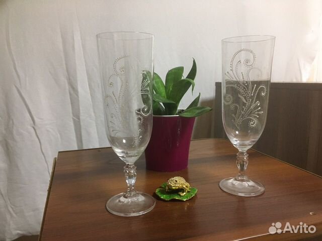 Фужеры тонкого стекла с гравировкой