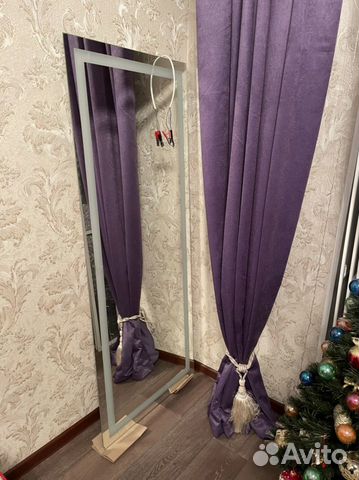 Зеркало с LED подсветкой настенное