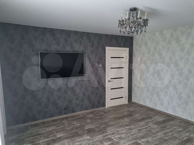 3-к. квартира, 77 м², 9/10 эт.