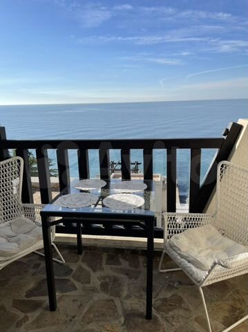 2-к. квартира, 85 м², 4/4 эт.