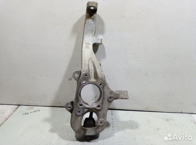 Кулак поворотный передний правый Mercedes Ml