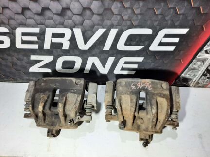 Суппорт тормозной передний Land Rover Discovery 3