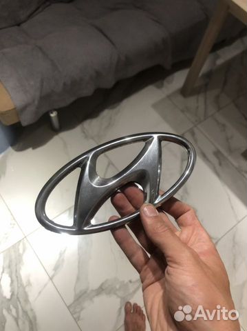 Шильдик hyundai черный