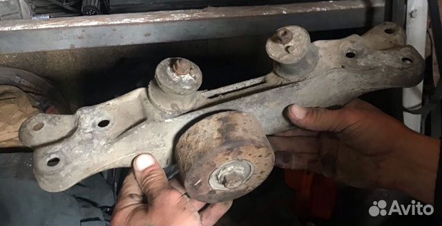 BMW E39 подушки АКПП