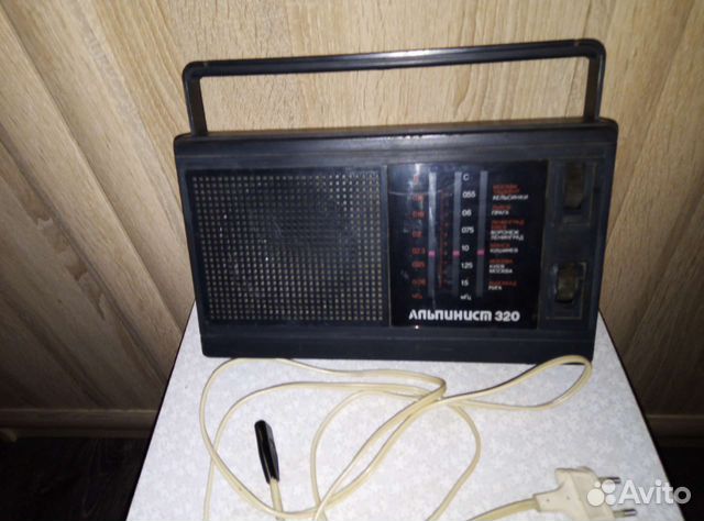 Радио приёмник Альпинист 320 СССР