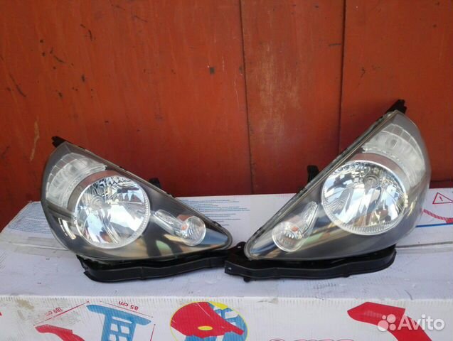 Фары хонда фит правая левая GD3