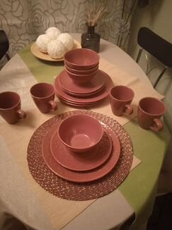 Сервиз (набор посуды) на 4 персоны