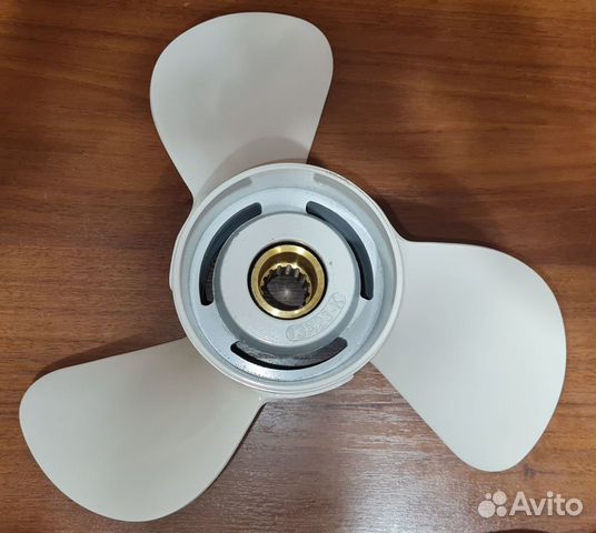 Винт гребной Yamaha 60-140, F70-F130 (3x13x23)