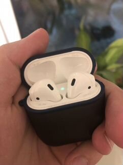 Apple airpods series 1
