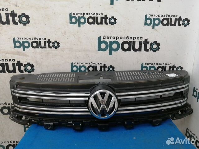 Решетка радиатора 5N0853653E Volkswagen Tiguan I