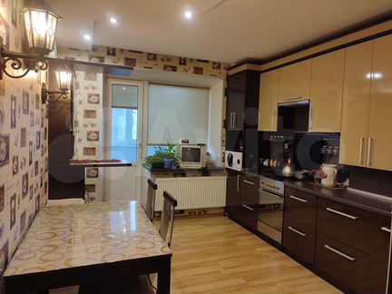 3-к. квартира, 87 м², 3/5 эт.