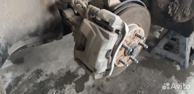 Суппорт тормозной передний левый. Опель астра J