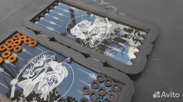 Нарды с гравировкой на чёрном стекле