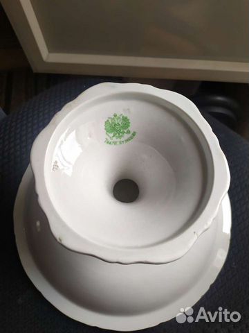 Ваза для фруктов на ножке