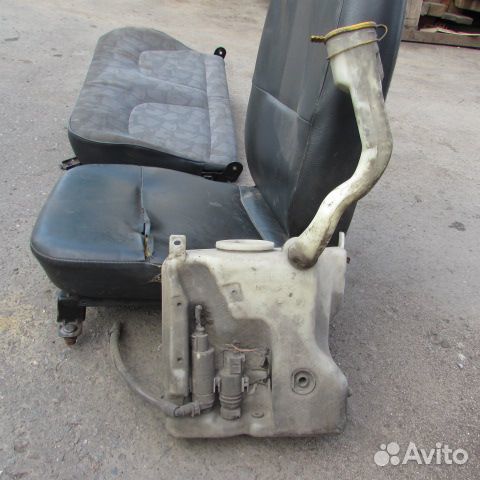 Бочек омывателя Mercedes 203