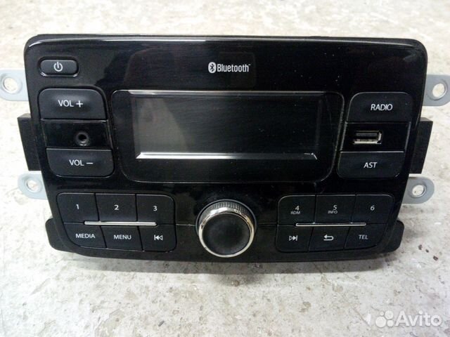 Магнитола штатная Рено Сандеро 2