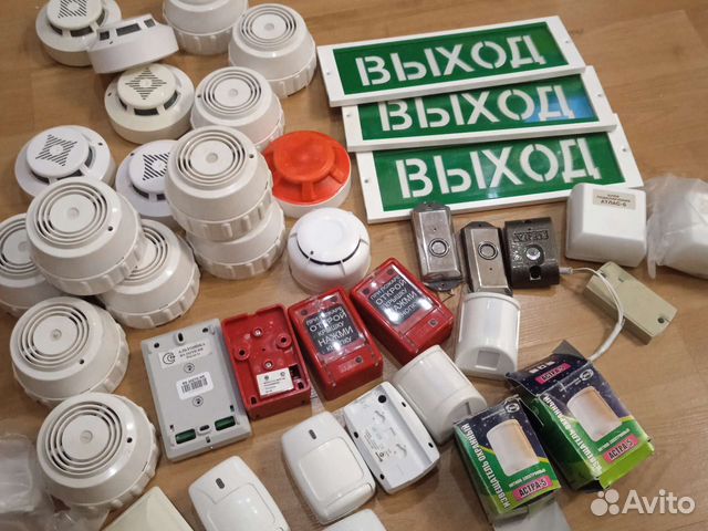 Пожарные охранные датчики табло выход