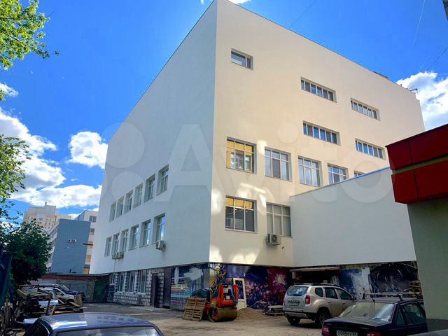 Офис, 676 м²