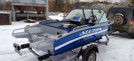 Алюминиевая лодка Aluton 390 DC