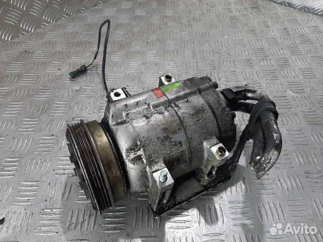 Компрессор кондиционера Volkswagen Passat B5 1.8