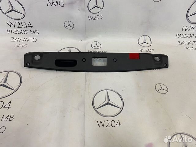 Накладка замка крышки багажника Mercedes W204