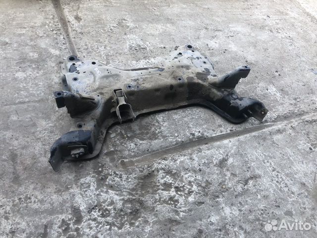 Подрамник peugeot 408