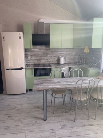 2-к. квартира, 50 м², 3/3 эт.