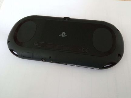 Портативная консоль Sony Vita