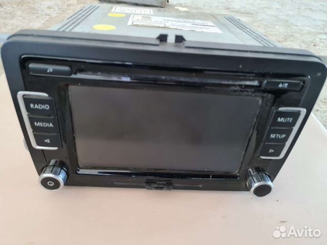Магнитола на Фольксваген пассат сс