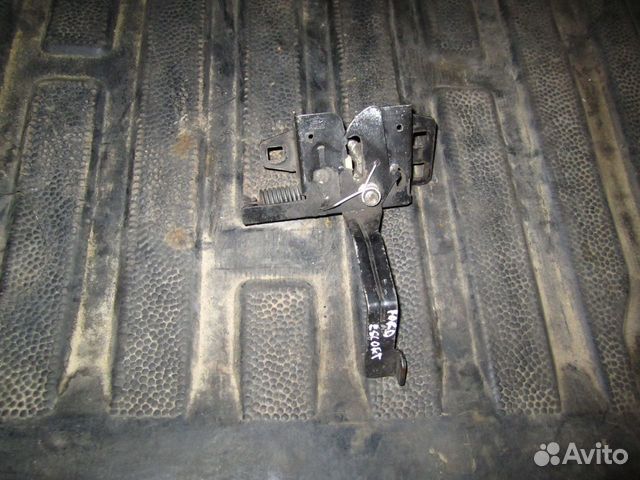 Замок капота ford escort