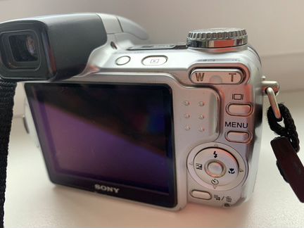 Компактный фотоаппарат Sony Cyber-shot DSC-H5