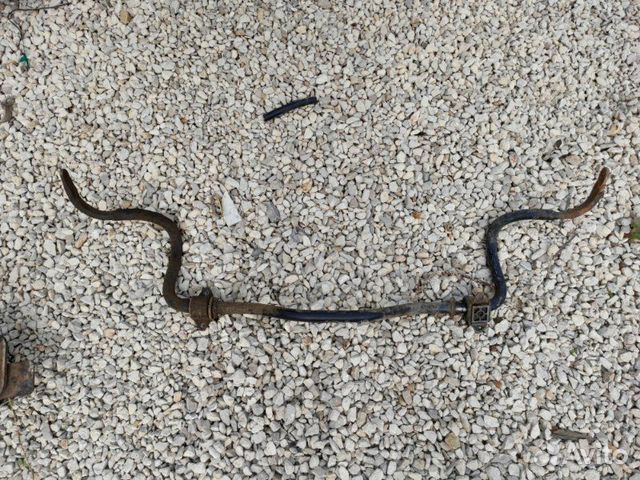 Стабилизатор передний Toyota Corolla седан 1.8