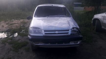 Нива Chevrolet разбор 2004г