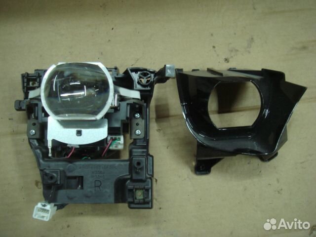 Рав4 Фара передняя правая (линза) RAV4 CA40 12-19