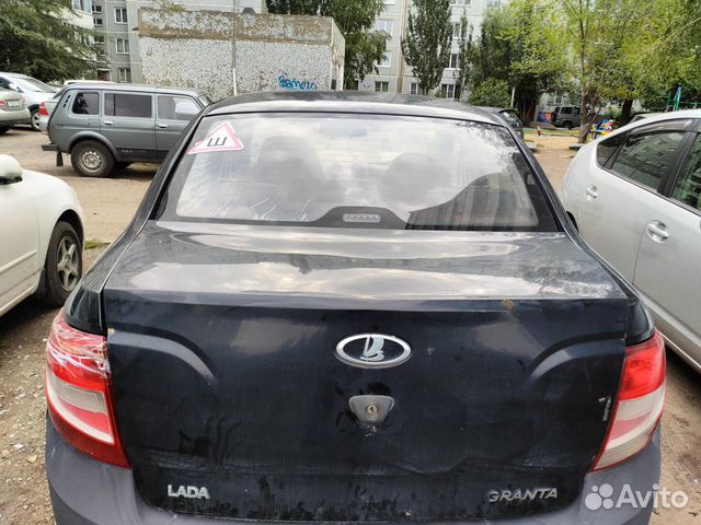 LADA Granta 1.6 МТ, 2012, битый, 180 000 км