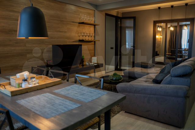 2-к. квартира, 80 м², 11/17 эт.