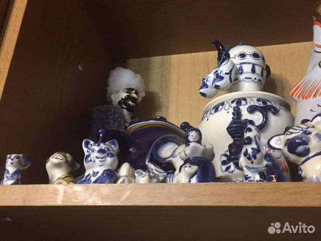 Изделия Гжель и под гжель разная